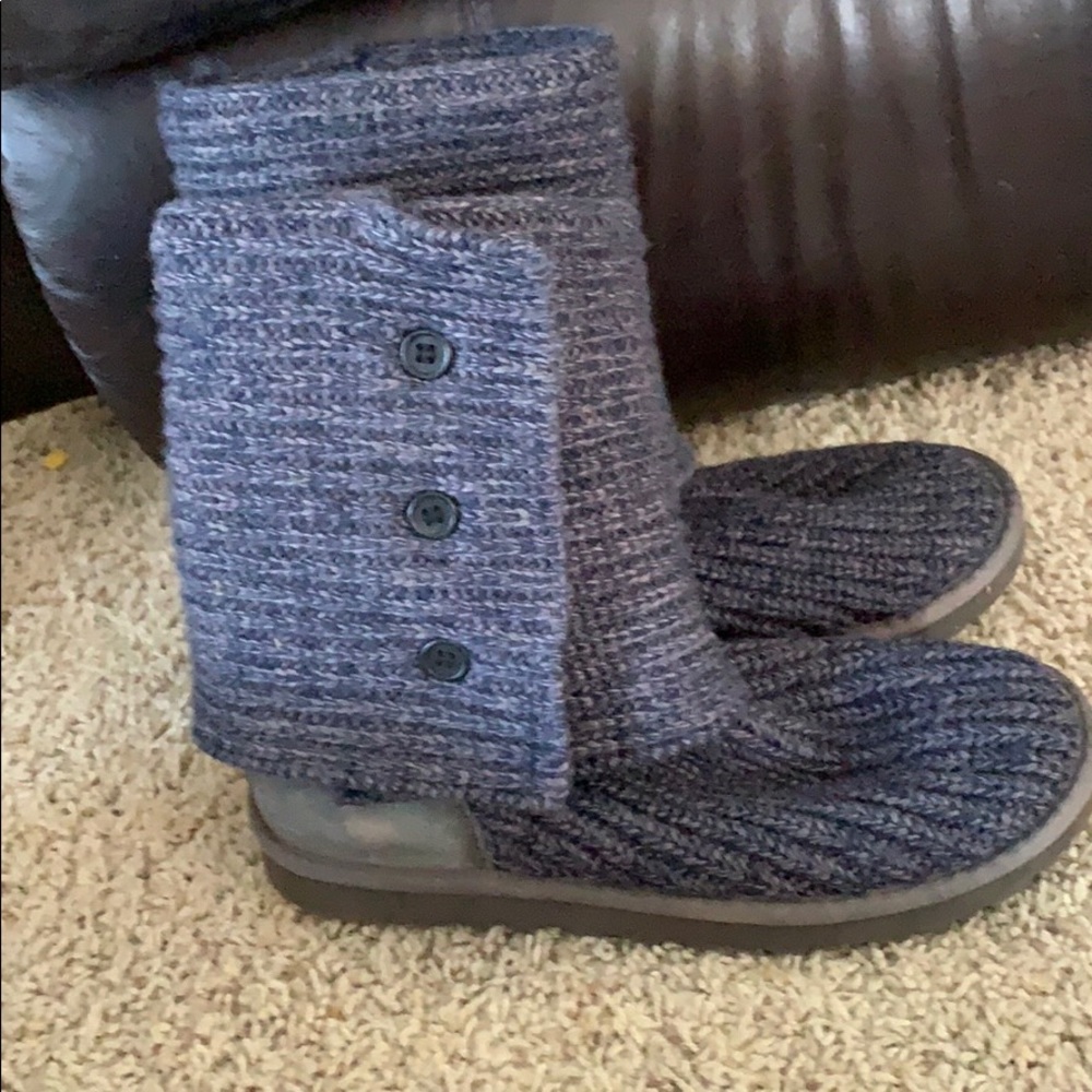 Blue and Grey Classic cardy knit boots.